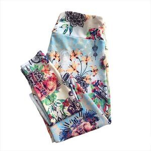 Onzie Women’s Bali Soft Elephant Floral 7/8 Low Rise Leggings Size XS